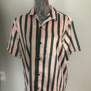 Men’s urban outfitters button down NWT medium